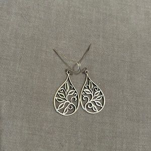 Retired James Avery Earrings *never worn*